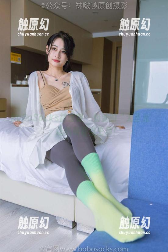 BoBoSocks袜啵啵-奶油 BoBoSocks袜啵啵 - 奶油的‘无圣光’,让帆布鞋当主角!
