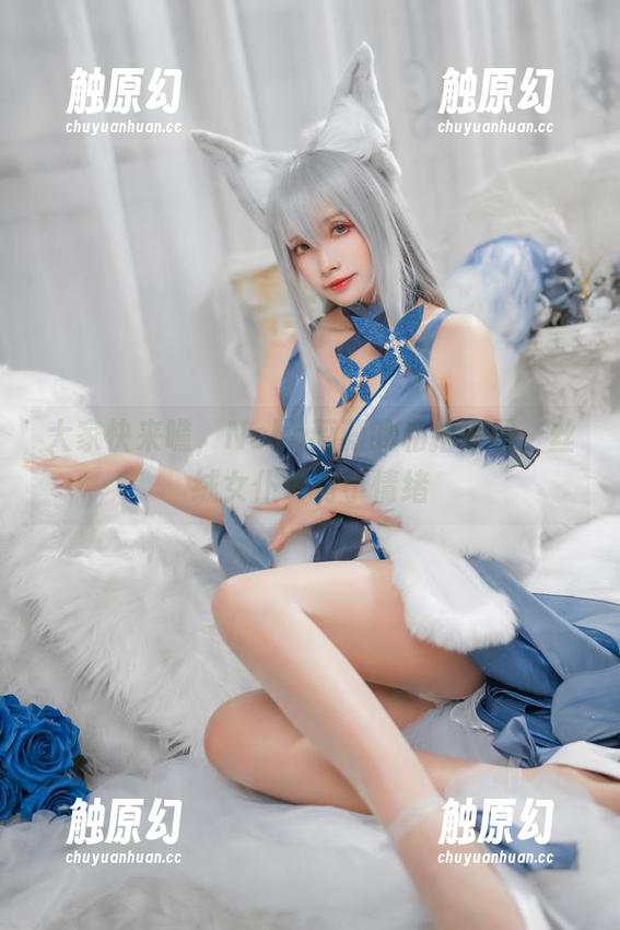 大家快来瞧，Neko薇薇的私拍原图，丝绒女仆也有小情绪