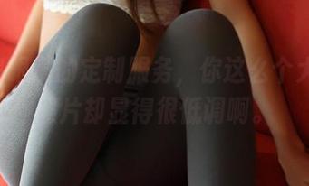 ROSI眼镜的定制服务，你这么个大腕，照片却显得很低调啊。