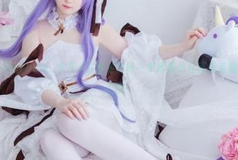 图集更新！Sayako＿今年4岁裸足的每一步都像是在家里走猫步，太放松了吧！