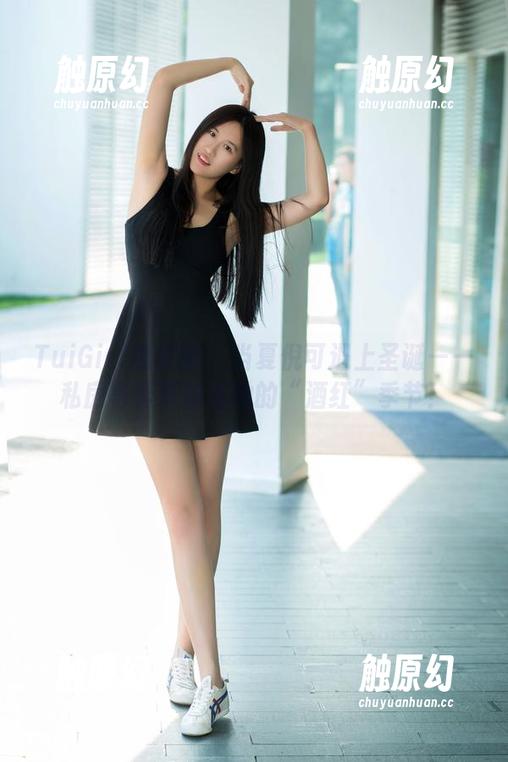 TuiGirl推女郎 - 当夏倪可遇上圣诞——私房写真带你看她的“酒红”季节！