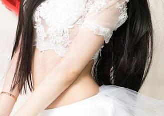UGirls尤果网 - 免费？原图？纯小希把圣诞拿来当背景了，我竟然……