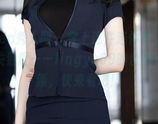 Xiuren秀人网 - 穿上这件连体衣，冷艳又不失温度——lingyu69的合集已经更新，快来看吧！