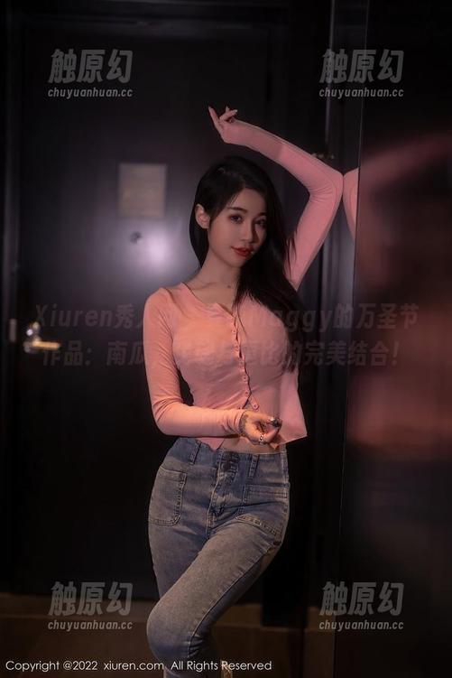 Xiuren秀人网 - 夏晓Maggy的万圣节作品：南瓜，鬼魂与逗比的完美结合！