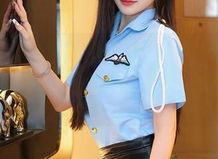 Xiuren秀人网 - 妲己_toxic的无圣光写真，华丽地展现了她那不需要任何滤镜的美足。