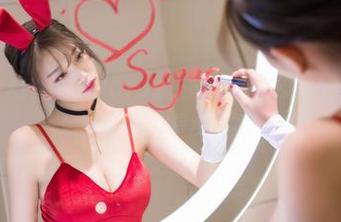 Xiuren秀人网 - 悠悠YOYO在天台的写真更新，随意的姿态真的是“非比寻常”啊。