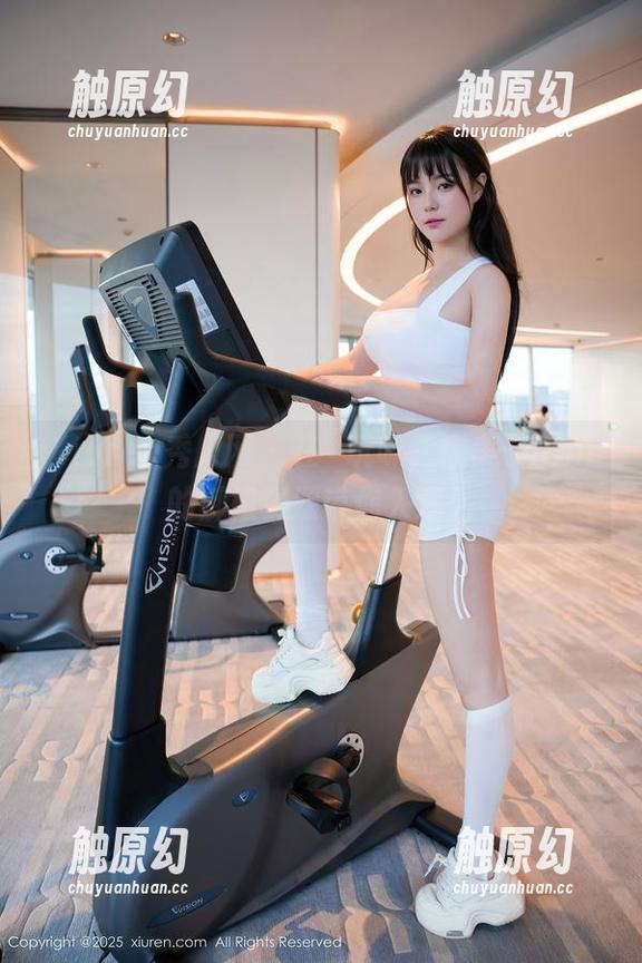 Xiuren秀人网 - 在線玩味，糯美子nini的御姐资源带你入戏！