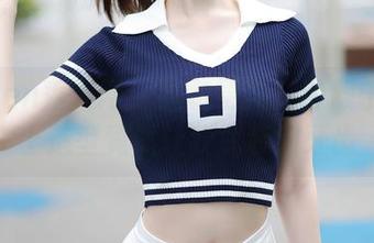 Xiuren秀人网 - 图包更新！静颜宁的护士造型竟然让我武装到牙齿