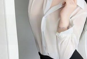 Xiuren秀人网 - 被龙女宝宝的体操服迷了眼——原图不允许的走光事故