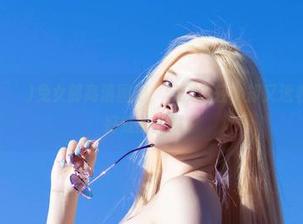 Yebin(전예빈)兔女郎高清图册，云淡风轻，却又透着几分恰到好处的撩拨。
