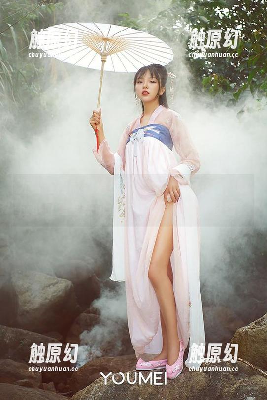 尤蜜荟再献霸道总裁套路，套图下载，哪位小可爱要来试试？对，就是你，没错！