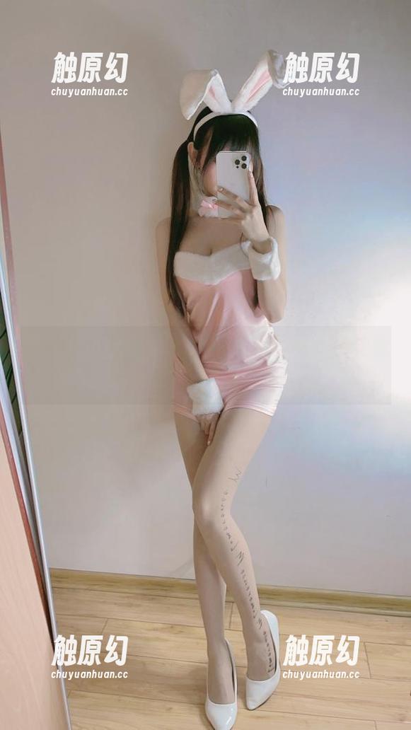 每一张miko酱ww的裤里丝写真，都让我停下来了。