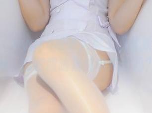 别眨眼，nyako喵子大魔王的最新纯白合集，能把眼睛熏成单眼皮吗？