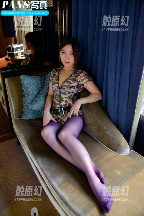 pans - 更新来了，丁丁的黑白套图！想知道黑板上写了什么吗？