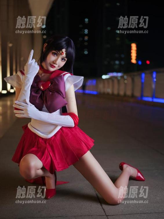 当一米八的大梨子遇上修女，图集满满都是意外的惊吓与乐趣