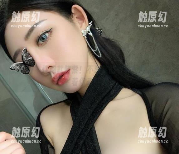 微密圈 - 性感就酱紫！不爱笑的赛琳的图袋子等着你来翻阅