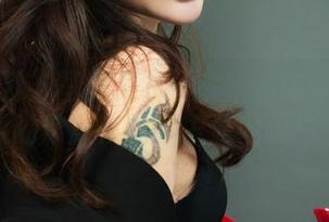 丽柜 - 双人写真上线！晴晴的诙谐与那个人的默契在原图中显露无遗！