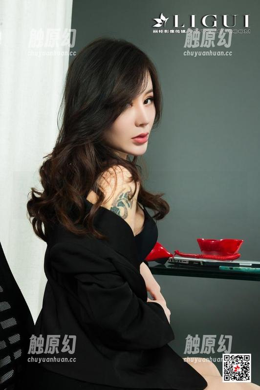 丽柜 - 双人写真上线！晴晴的诙谐与那个人的默契在原图中显露无遗！