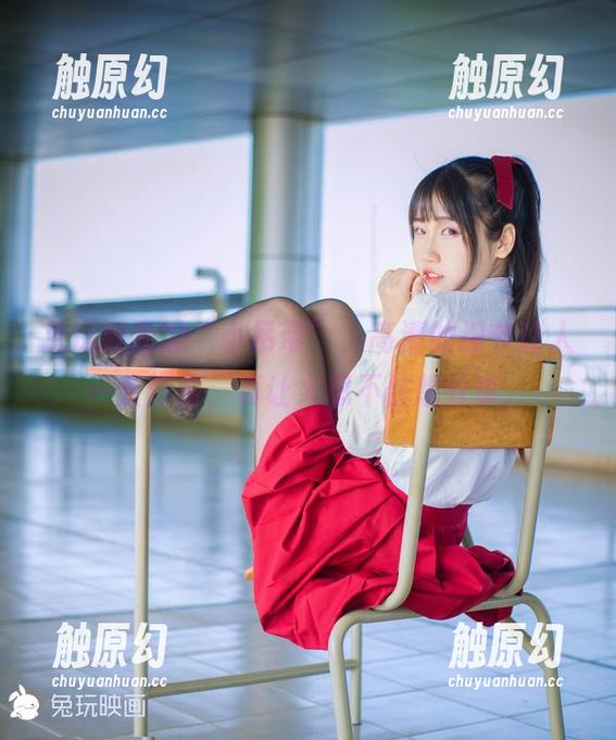 兔玩映画的“小吊带”，高清的细节让人一直盯着，真让人忍不住想分享。