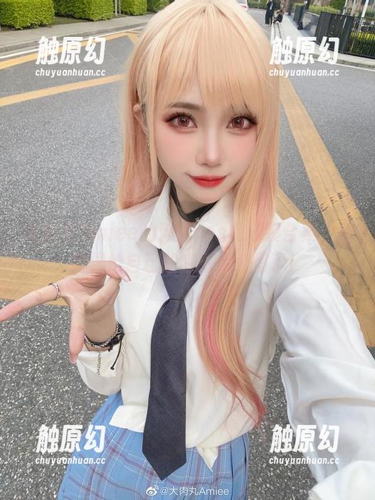 大肉丸Amiee的滩边cos和泳装合集，是时候给自己的眼睛放个假了！