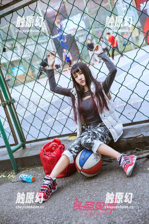 头条女神-文雪 头条女神 - 文雪的网盘里藏宝:海边信息大合集等你来发掘!