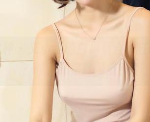 头条女神 - 艾小青的白裙集合，在哪里呢？噢，那是就网盘？