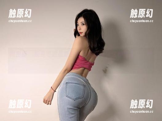 微密圈 - 妮是老虎最新的黑白写真集，这种气质如今谁能复制啊？