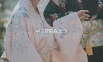 看安曜曜的长腿图集，其中的每一个姿态，都在潜移默化地颠覆我的腿型观念。