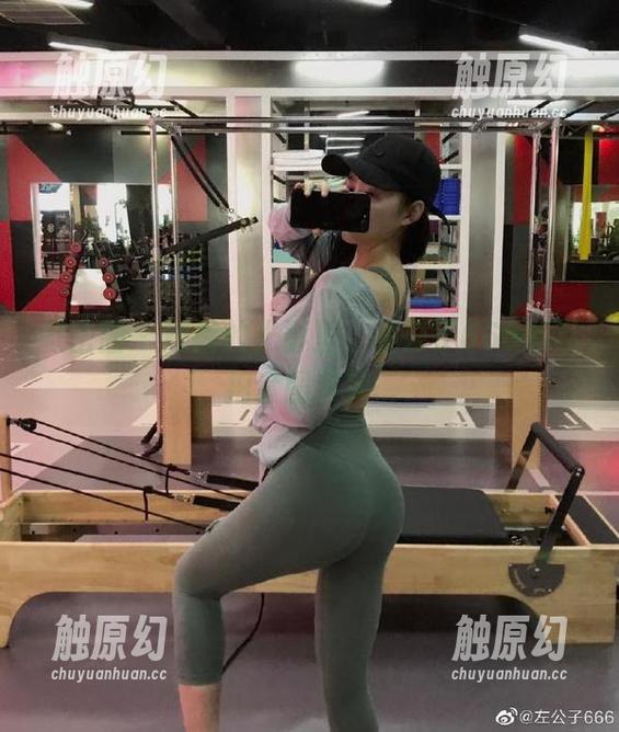 微密圈 - 短裤的光影里，左公子666的私拍套图其实…