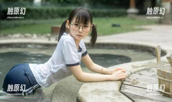 通行证？不不不，幼水铃衣的礼服不差那点费用，给我个原图就开心了！