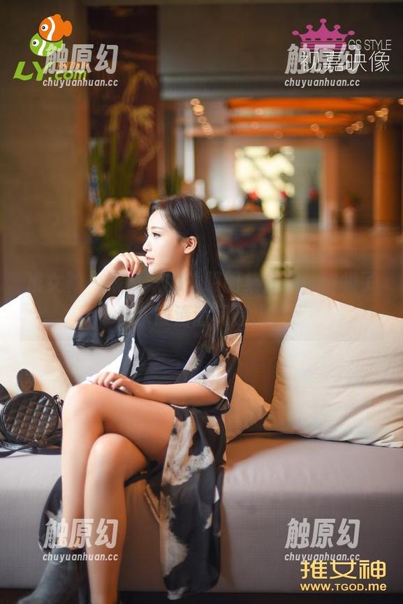 推女神 - 妮小妖的透明图集分享，像极了春水般清澈又迷人。