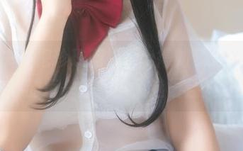 杏子夫人把珍珠花嫁cos得如梦似幻，图片中的每一帧都能入选最佳婚纱！
