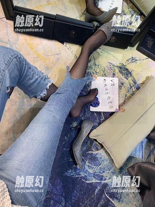 杨大乐乐很靠谱 微密圈 - 杨大乐乐很靠谱的红裙全集:她说这裙子能拉动所有凡人的视线,敢不敢来试试?