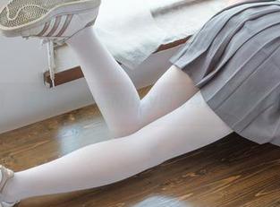 森萝财团 - 透明？小奶糕Milky的写真集跟水都能比了吧！