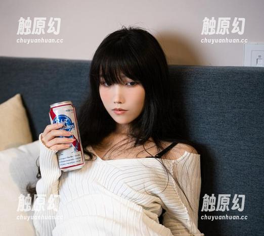 GalaxyVacation：汪知子粉色比基尼图包分享，难道外星人也是偏爱海滩的？