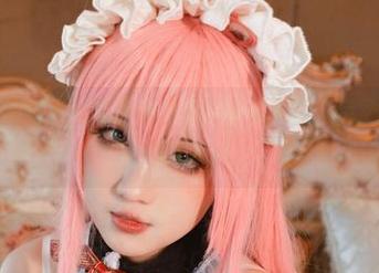 不花钱也能看瓦斯塔亚小龙虾的空姐美照，免费的图片等你来拿！
