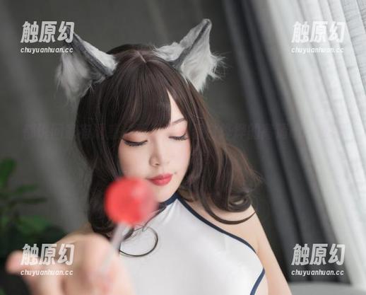 都说回家有诱惑，我只觉得看白烨烨的高清cos更诱人，哈哈！