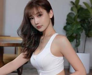 秀人网 - 在线看唐宁宁的美腿写真，一不小心就陷进去出不来了…