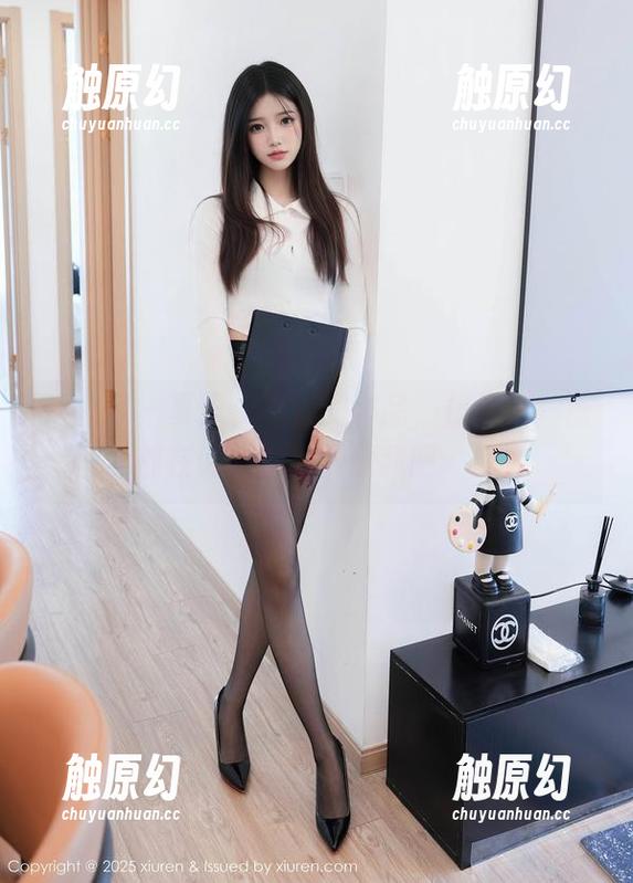 秀人网 - 夏天，娜露的作品，仿佛每一张都在说‘快来下载我吧’！