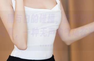 秀人网 - 黑与白的碰撞，孟狐狸FoxYini的私房写真，一种无声的气场在潜滋暗长……