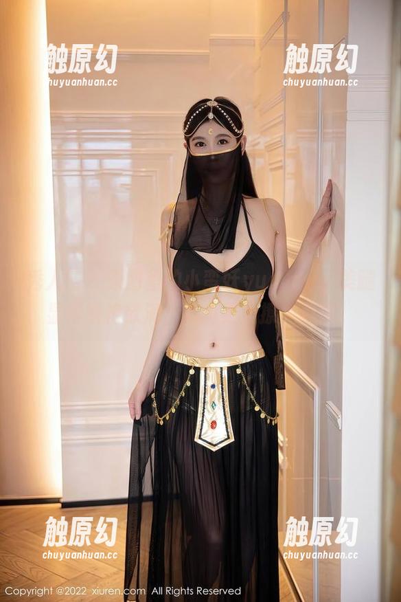 秀人网 - 原图里的小蛮妖yummy，美腿显得娇艳欲滴，写真更是撩人犯规。