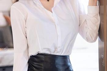 秀人网 - 这李梓熙，照片里清纯得像是没经历过风浪的少女