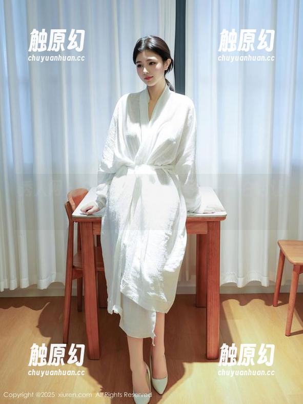 秀人网 - 白兔西希的全套写真——白色让人想到围墙上的涂鸦