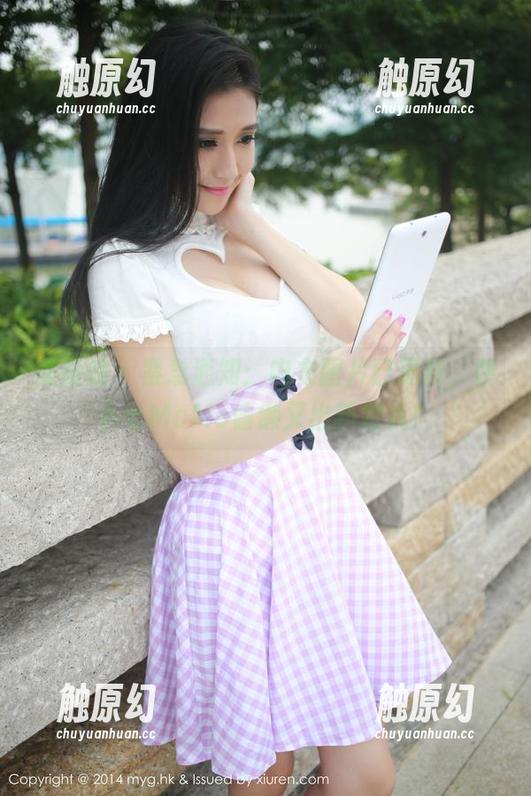 美媛馆-伊小七MoMo 美媛馆 - 紧急通知:内衣图片已更新,伊小七MoMo偷懒又出新把戏!