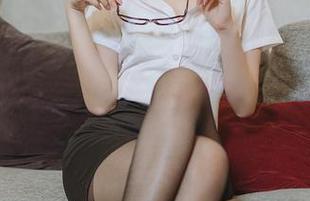 羽生三未带来的樱岛麻衣原图，看完感觉有点懵，兔女郎不是这样的啊？
