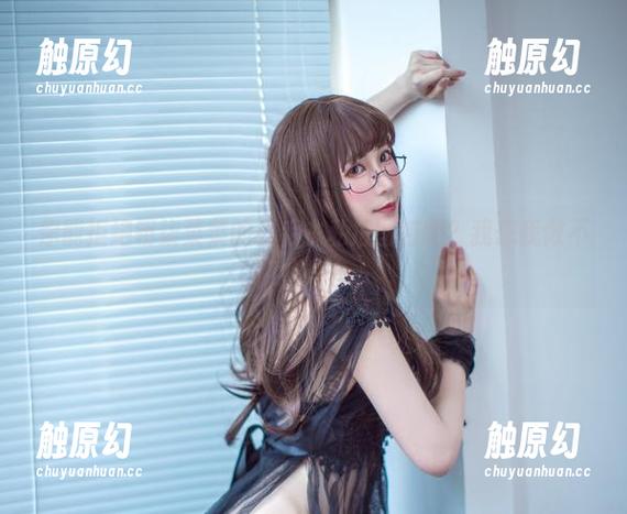 你能拒绝翎柒菜菜的白毛衣私拍图包吗？我想我做不到。