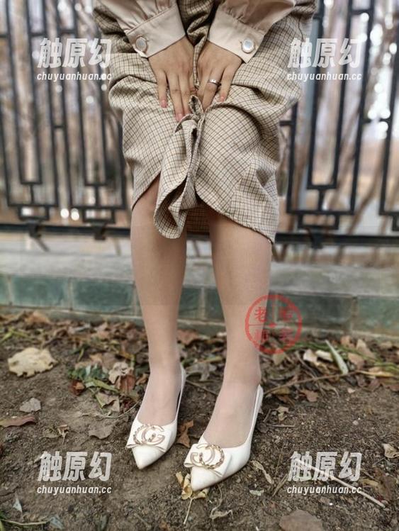 微密圈 - 学姐出没，若若老师的高清作品频频打扰我的心绪……诶，真难当！