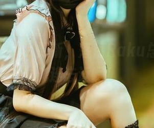 新的学妹cos更新，落落Raku总是让我流连忘返啊！
