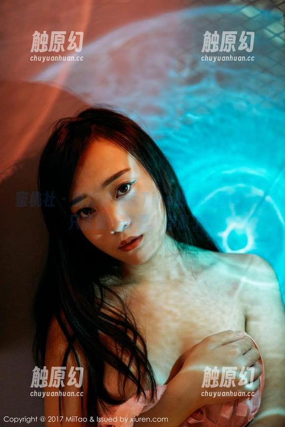 蜜桃社 - 面对桃乃香Tina的校服原图，我只能说…好吧，你赢了！