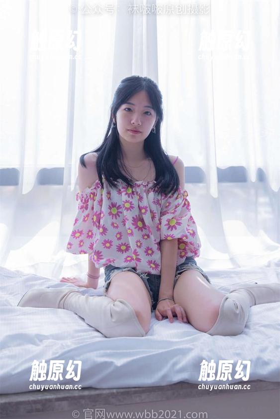 袜啵啵-小甜豆 袜啵啵 - 小甜豆与jk制服,原图中那股无声的叛逆感难道是我脑补的?